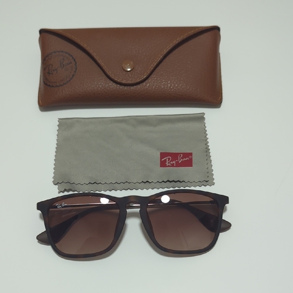 Ray-Ban Tortoise Shell Sunglasses - Picture 2 of 4
